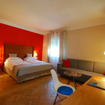 Hotel Boutique & Design Hotel Auersperg 4*